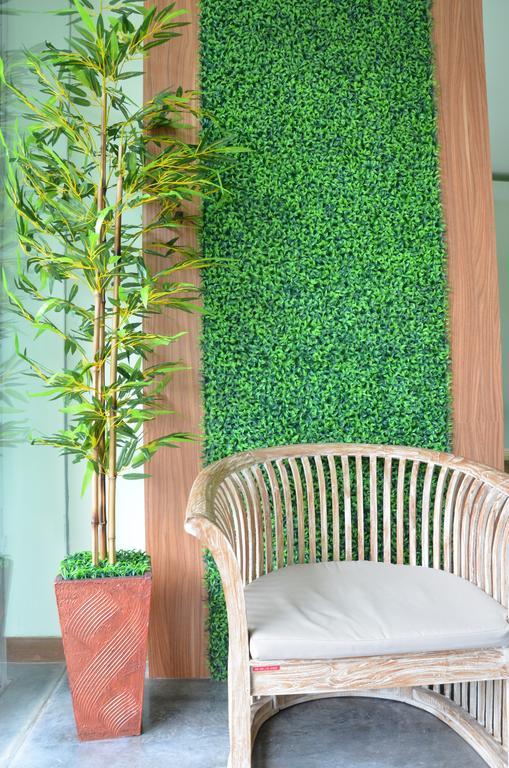 The Eco-Living Hostel Denpasar Exterior foto